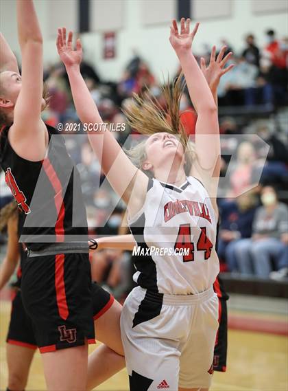 Thumbnail 3 in Liberty Union vs Circleville  photogallery.