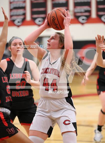 Thumbnail 2 in Liberty Union vs Circleville  photogallery.