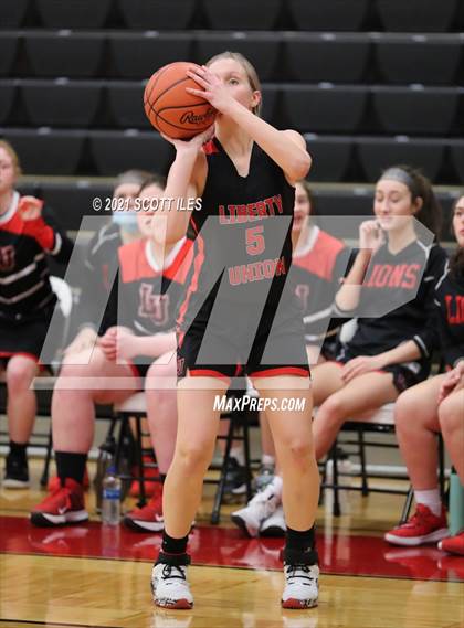 Thumbnail 2 in Liberty Union vs Circleville  photogallery.