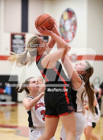 Thumbnail 2 in Liberty Union vs Circleville  photogallery.