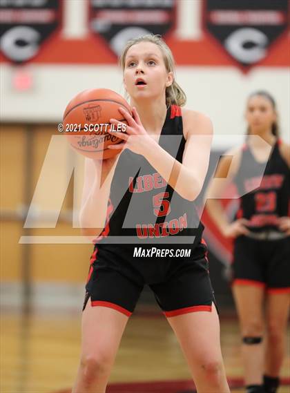 Thumbnail 2 in Liberty Union vs Circleville  photogallery.