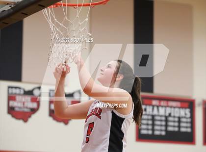Thumbnail 2 in Liberty Union vs Circleville  photogallery.