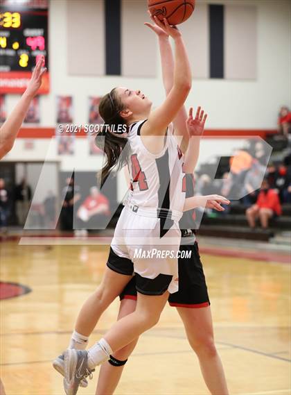 Thumbnail 2 in Liberty Union vs Circleville  photogallery.