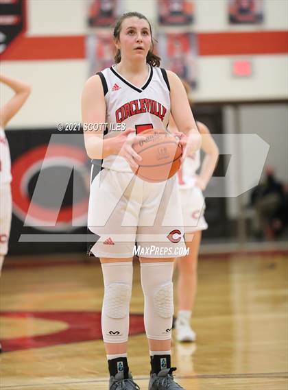 Thumbnail 2 in Liberty Union vs Circleville  photogallery.