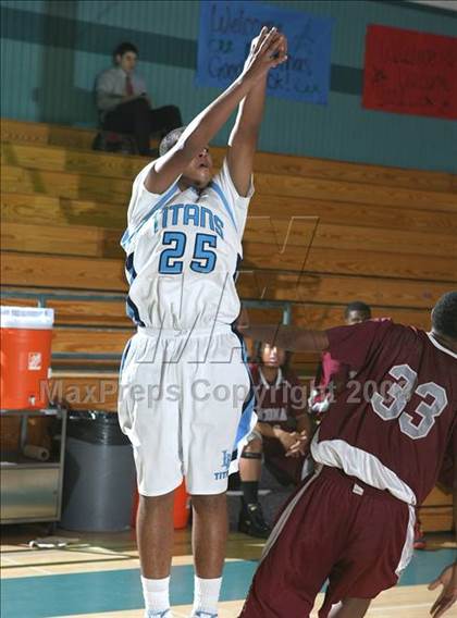 Thumbnail 1 in Burbank vs. Natomas (Sheldon Winter Classic) photogallery.