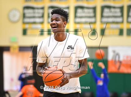 Thumbnail 2 in Trinity Prep vs Hillcrest Academy (The Crush in the Valley) photogallery.