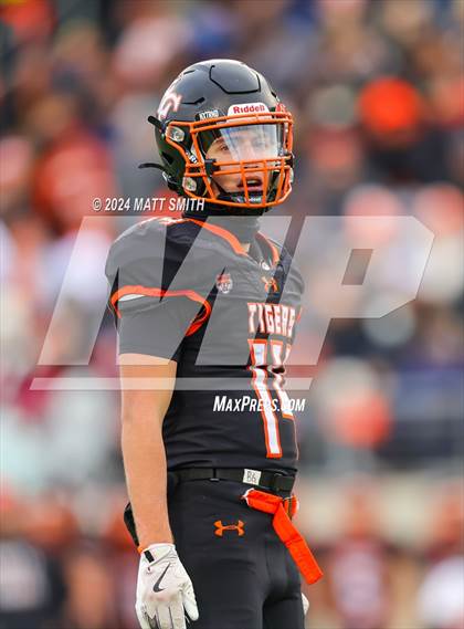 Thumbnail 3 in Liberty Center vs. Ironton (OHSAA Division 5 Final) photogallery.