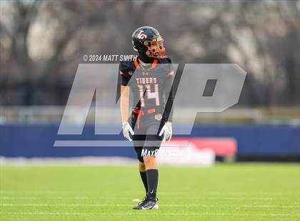 Thumbnail 2 in Liberty Center vs. Ironton (OHSAA Division 5 Final) photogallery.