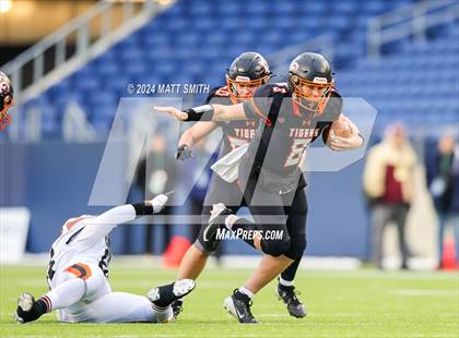 Thumbnail 3 in Liberty Center vs. Ironton (OHSAA Division 5 Final) photogallery.