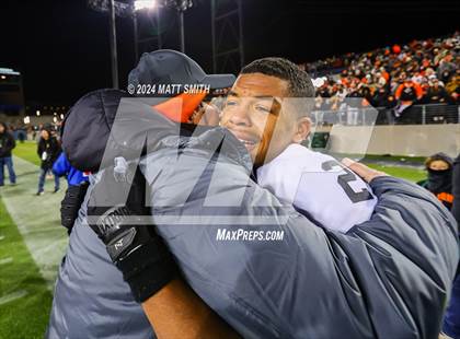 Thumbnail 3 in Liberty Center vs. Ironton (OHSAA Division 5 Final) photogallery.