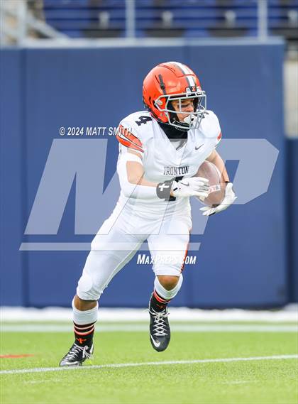 Thumbnail 3 in Liberty Center vs. Ironton (OHSAA Division 5 Final) photogallery.