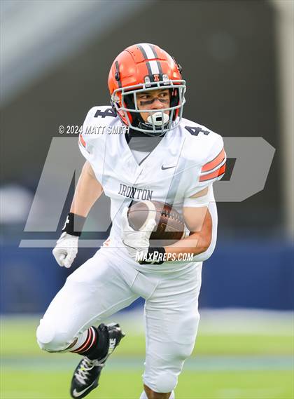 Thumbnail 2 in Liberty Center vs. Ironton (OHSAA Division 5 Final) photogallery.