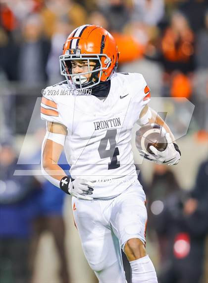 Thumbnail 2 in Liberty Center vs. Ironton (OHSAA Division 5 Final) photogallery.