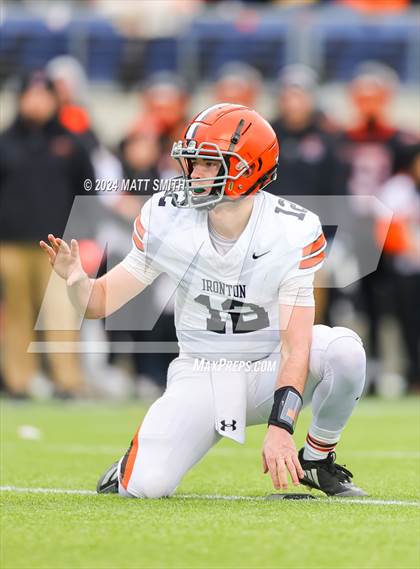 Thumbnail 1 in Liberty Center vs. Ironton (OHSAA Division 5 Final) photogallery.