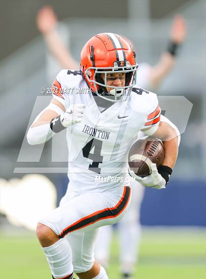 Thumbnail 2 in Liberty Center vs. Ironton (OHSAA Division 5 Final) photogallery.