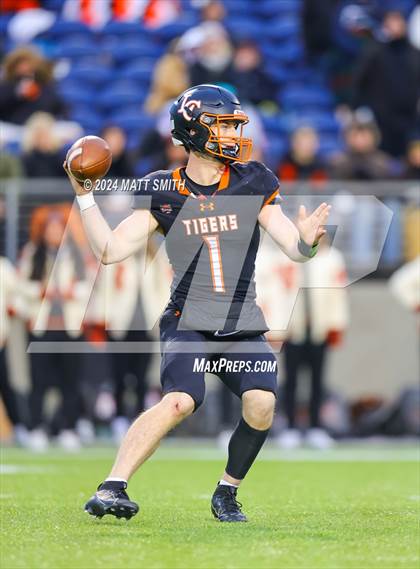 Thumbnail 2 in Liberty Center vs. Ironton (OHSAA Division 5 Final) photogallery.