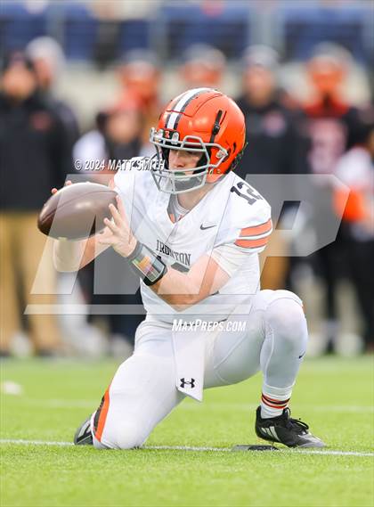 Thumbnail 2 in Liberty Center vs. Ironton (OHSAA Division 5 Final) photogallery.