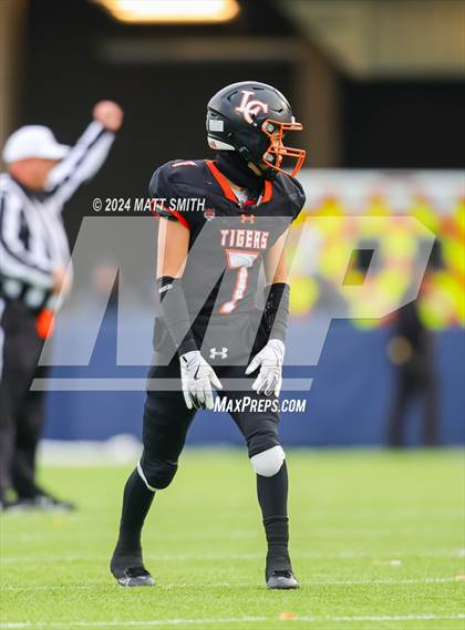 Thumbnail 3 in Liberty Center vs. Ironton (OHSAA Division 5 Final) photogallery.