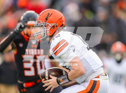 Thumbnail 1 in Liberty Center vs. Ironton (OHSAA Division 5 Final) photogallery.