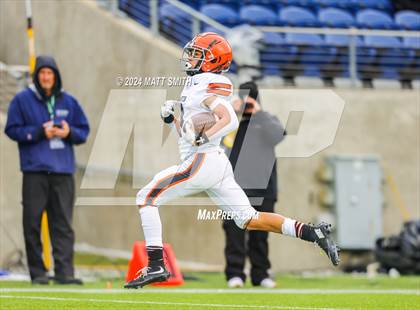 Thumbnail 2 in Liberty Center vs. Ironton (OHSAA Division 5 Final) photogallery.