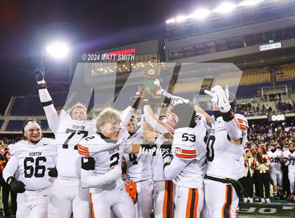 Thumbnail 2 in Liberty Center vs. Ironton (OHSAA Division 5 Final) photogallery.