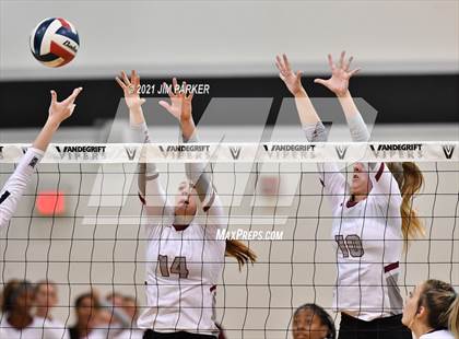 Thumbnail 2 in Rouse @ Vandegrift photogallery.