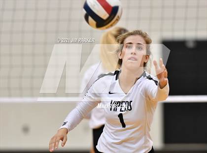 Thumbnail 3 in Rouse @ Vandegrift photogallery.