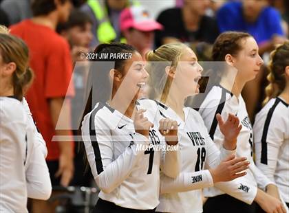 Thumbnail 3 in Rouse @ Vandegrift photogallery.
