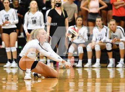 Thumbnail 2 in Rouse @ Vandegrift photogallery.