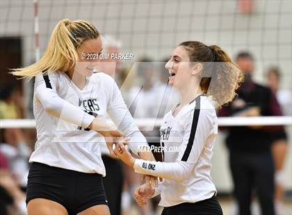 Thumbnail 3 in Rouse @ Vandegrift photogallery.