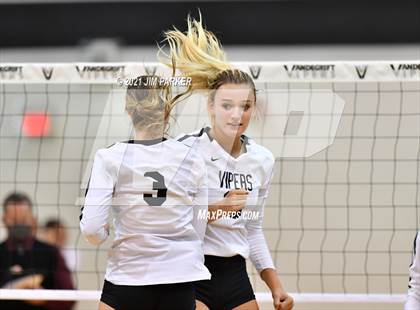 Thumbnail 2 in Rouse @ Vandegrift photogallery.