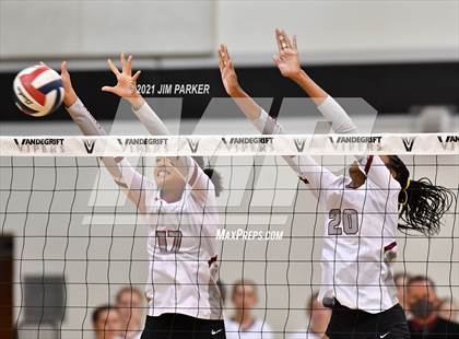 Thumbnail 3 in Rouse @ Vandegrift photogallery.