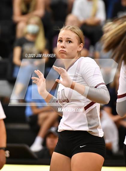 Thumbnail 1 in Rouse @ Vandegrift photogallery.