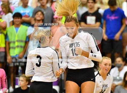 Thumbnail 2 in Rouse @ Vandegrift photogallery.