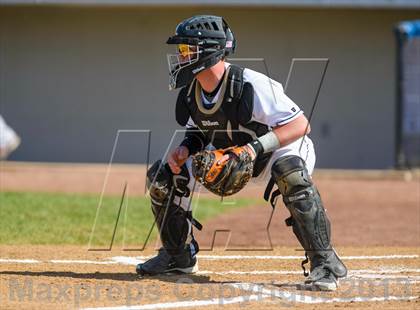 Thumbnail 1 in Libertyville v. Maine South (IHSA Class 4A Super-Sectional Final) photogallery.