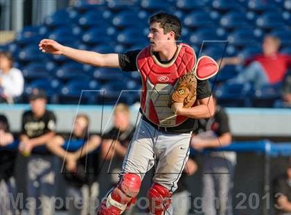 Thumbnail 1 in Libertyville v. Maine South (IHSA Class 4A Super-Sectional Final) photogallery.