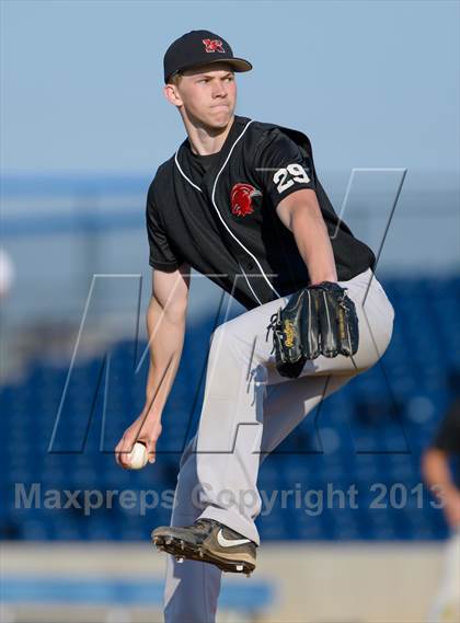 Thumbnail 1 in Libertyville v. Maine South (IHSA Class 4A Super-Sectional Final) photogallery.