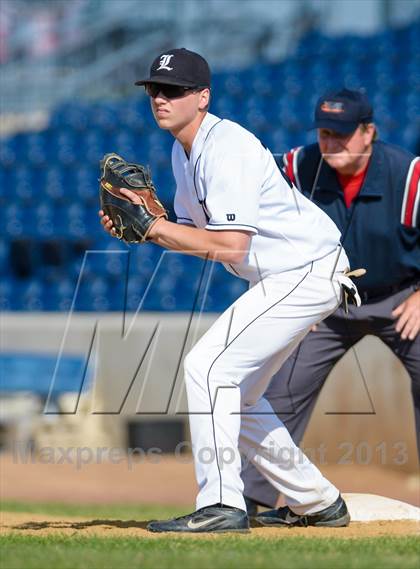 Thumbnail 3 in Libertyville v. Maine South (IHSA Class 4A Super-Sectional Final) photogallery.