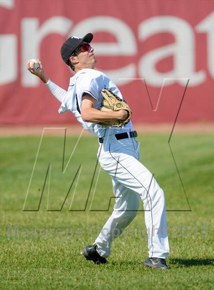 Thumbnail 2 in Libertyville v. Maine South (IHSA Class 4A Super-Sectional Final) photogallery.