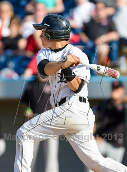 Thumbnail 2 in Libertyville v. Maine South (IHSA Class 4A Super-Sectional Final) photogallery.