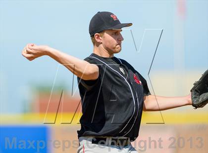 Thumbnail 1 in Libertyville v. Maine South (IHSA Class 4A Super-Sectional Final) photogallery.