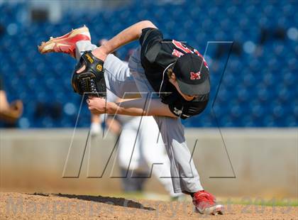 Thumbnail 1 in Libertyville v. Maine South (IHSA Class 4A Super-Sectional Final) photogallery.