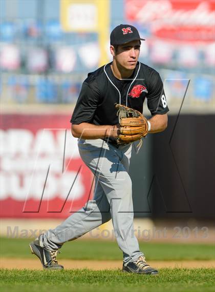Thumbnail 1 in Libertyville v. Maine South (IHSA Class 4A Super-Sectional Final) photogallery.