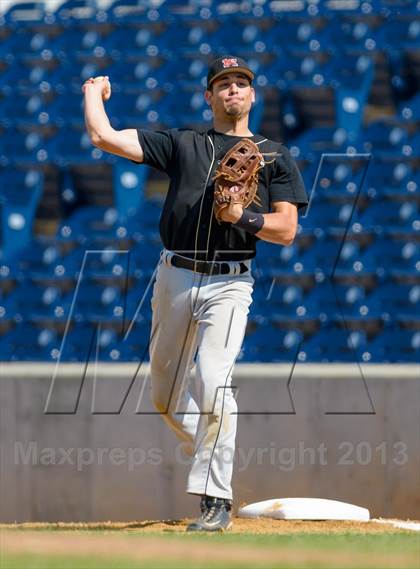 Thumbnail 2 in Libertyville v. Maine South (IHSA Class 4A Super-Sectional Final) photogallery.