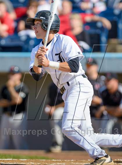 Thumbnail 1 in Libertyville v. Maine South (IHSA Class 4A Super-Sectional Final) photogallery.