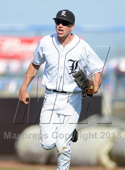 Thumbnail 3 in Libertyville v. Maine South (IHSA Class 4A Super-Sectional Final) photogallery.