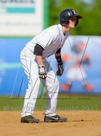Thumbnail 3 in Libertyville v. Maine South (IHSA Class 4A Super-Sectional Final) photogallery.