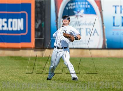 Thumbnail 1 in Libertyville v. Maine South (IHSA Class 4A Super-Sectional Final) photogallery.
