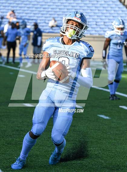 Thumbnail 2 in Cleveland vs. Mount Tabor (NCHSAA 3AA Final) photogallery.