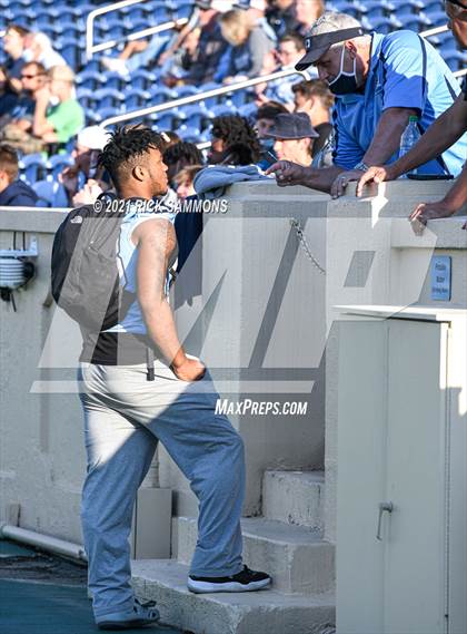 Thumbnail 3 in Cleveland vs. Mount Tabor (NCHSAA 3AA Final) photogallery.
